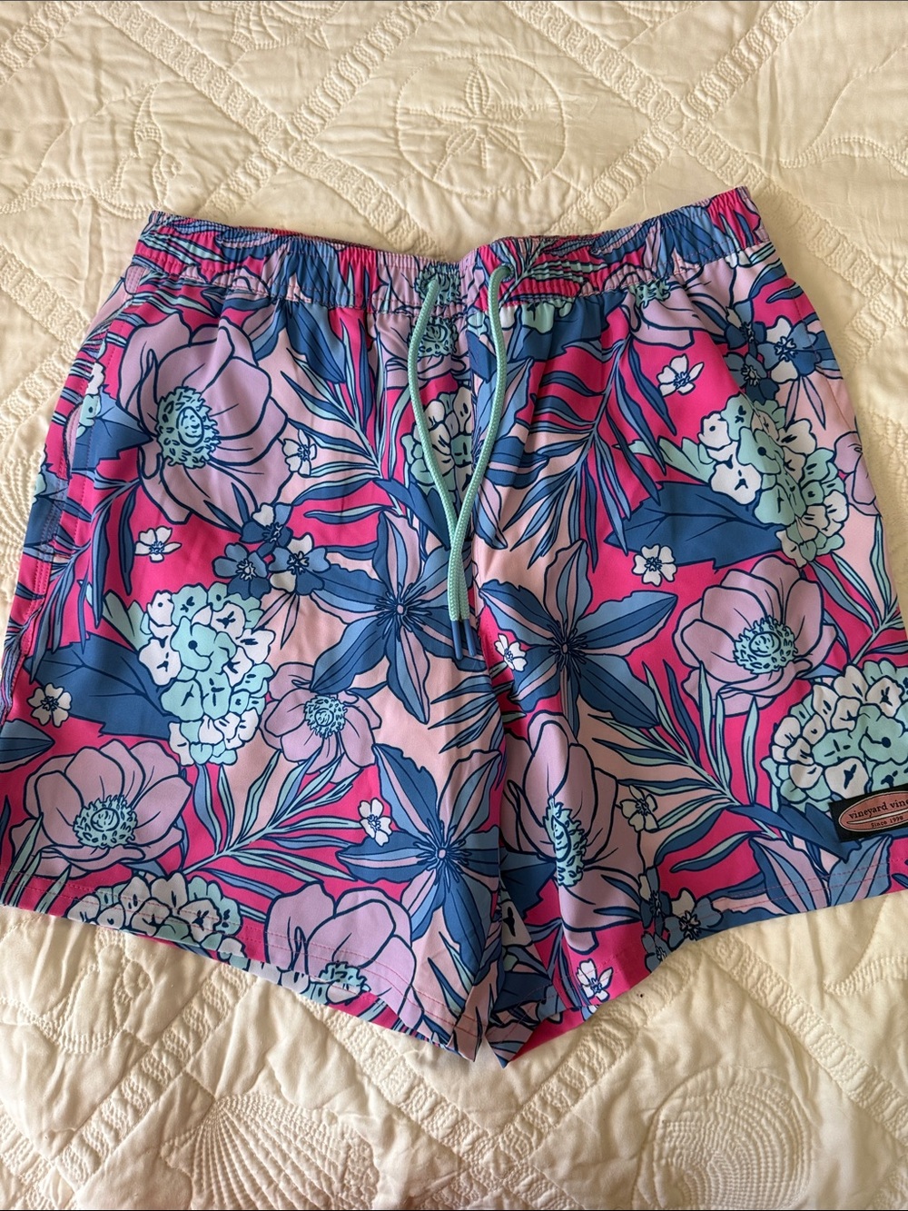 Vineyard Vines 7” Chappy Performance Swim Trunks Large Shorts